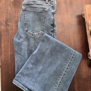 Abercrombie & Fitch Ultra High Rise Flare Jeans